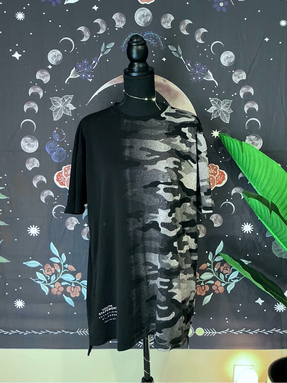 Men’s Half Camo Tee 🖤